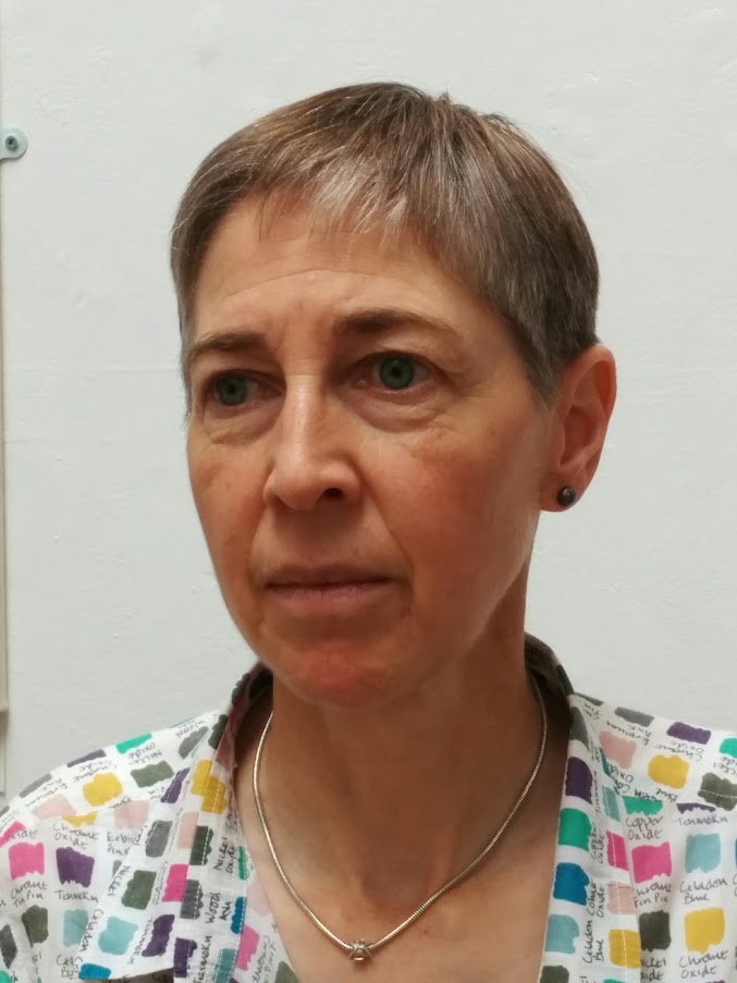 Professor Dr. Lisa Cowey