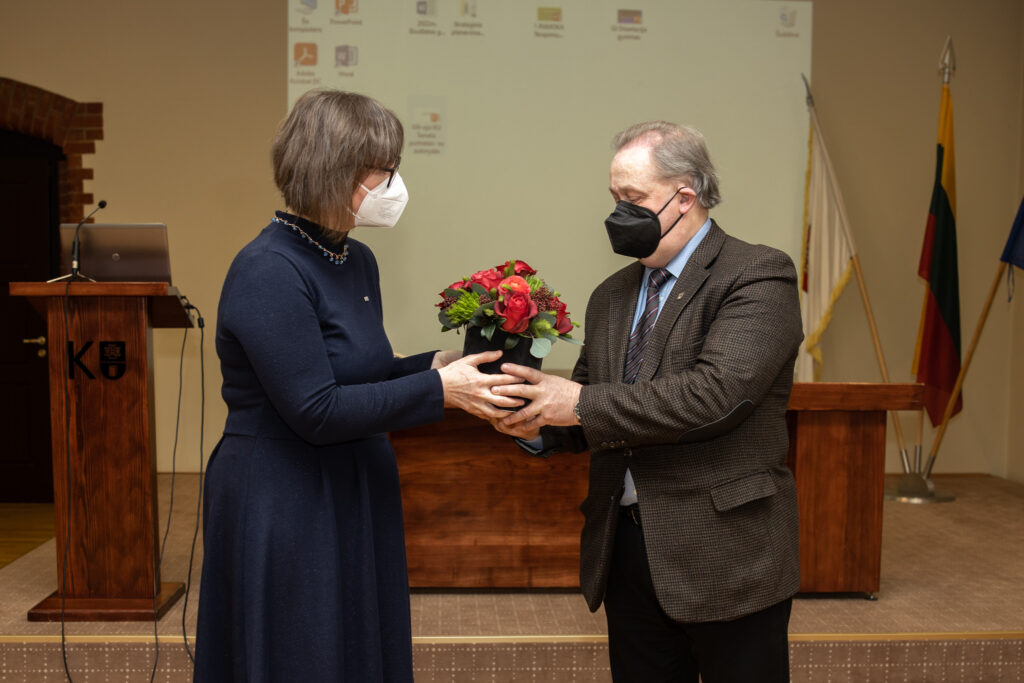 The New KU Senate Has Taken Office its Leaders Elected, the