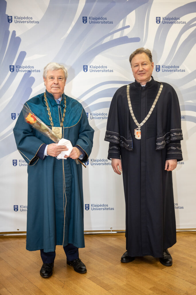 The New KU Senate Has Taken Office its Leaders Elected, the