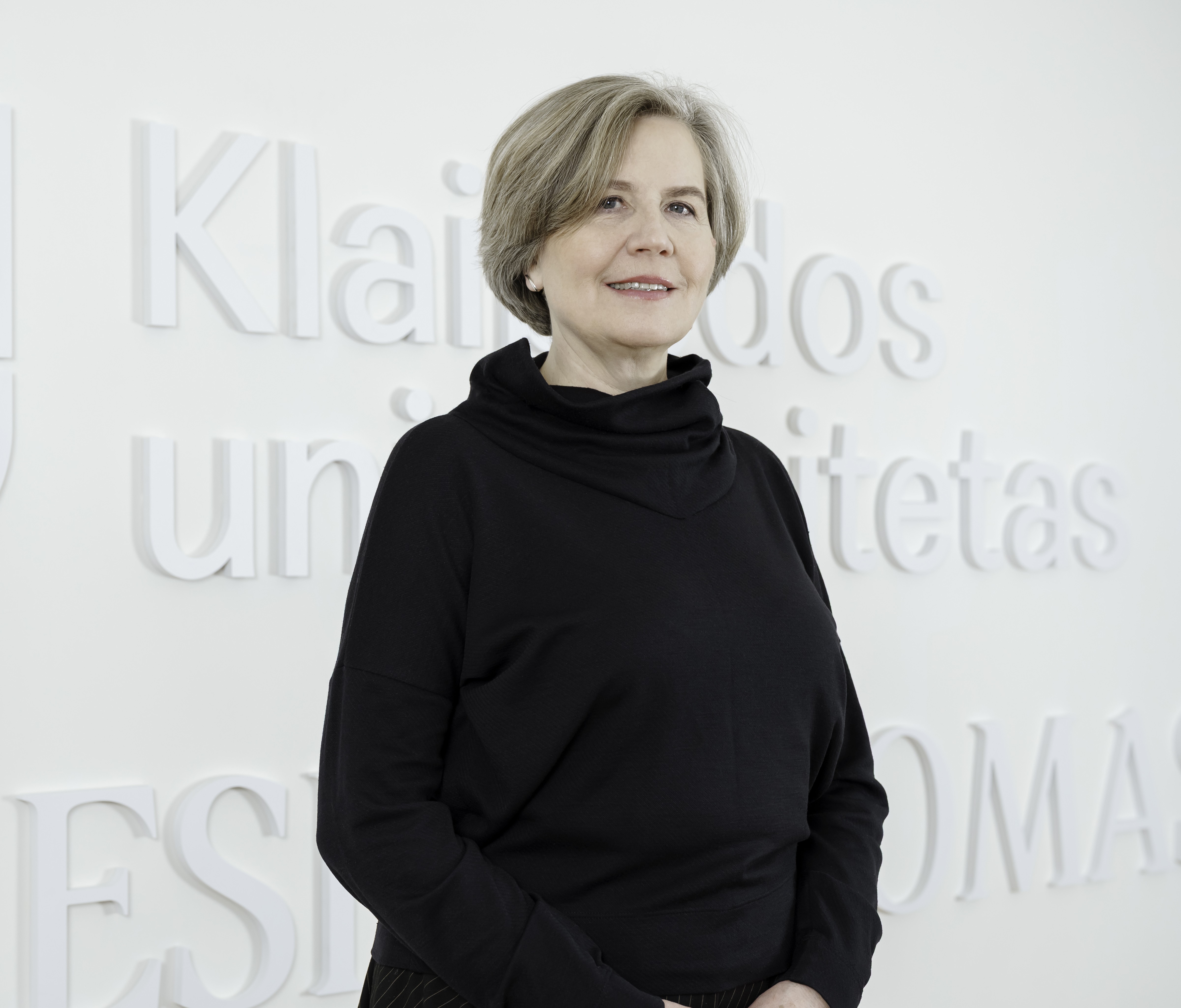 GS702118-Edit copy.jpg